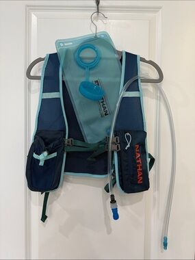 Nathan Hydration Vest 1.5 Liters